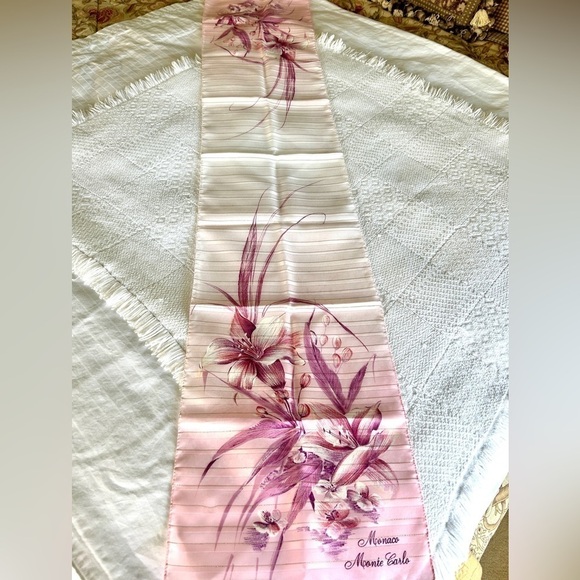 Vintage 1970s Scarf Sheer Oblong:  Monaco Monte Carlo Printed, Pink Rose Floral - Picture 13 of 15